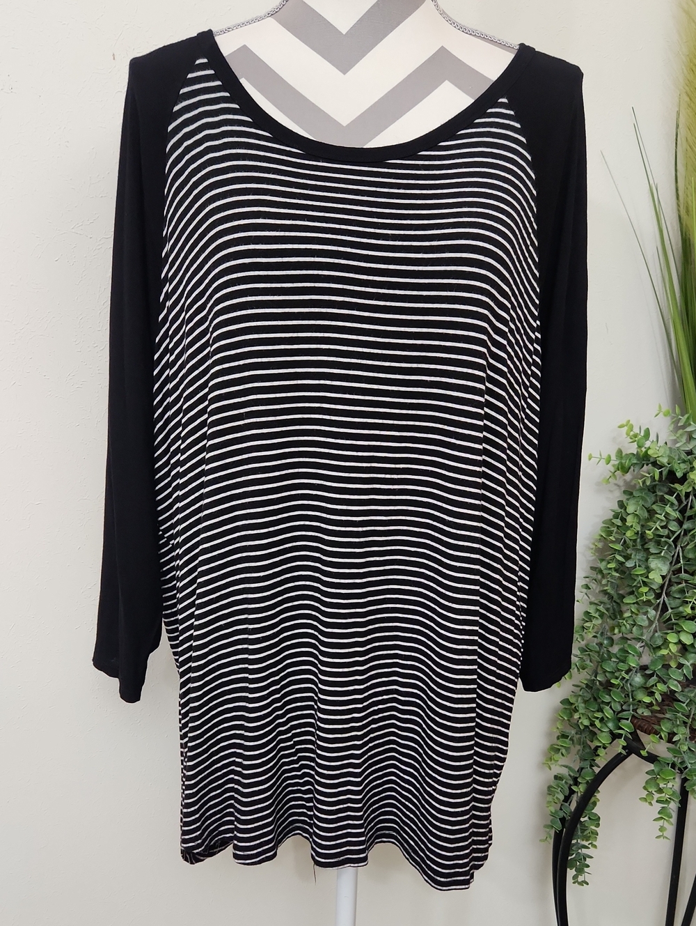 Maurices Black & White Striped Raglan Tunic Top